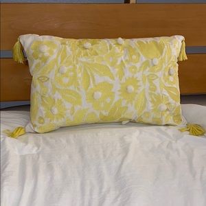 yellow throw tassel pillow